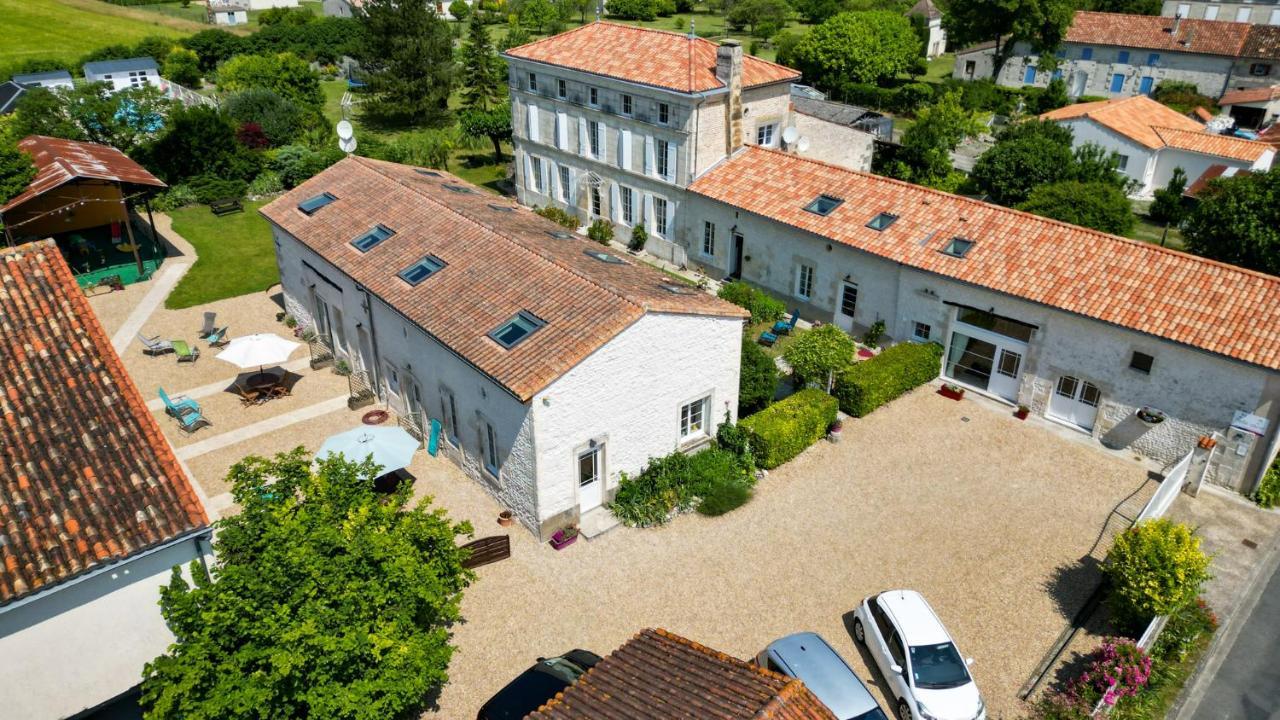 Les Gites Du Vigneron Et Cd'H Saint-Seurin-de-Palenne 外观 照片