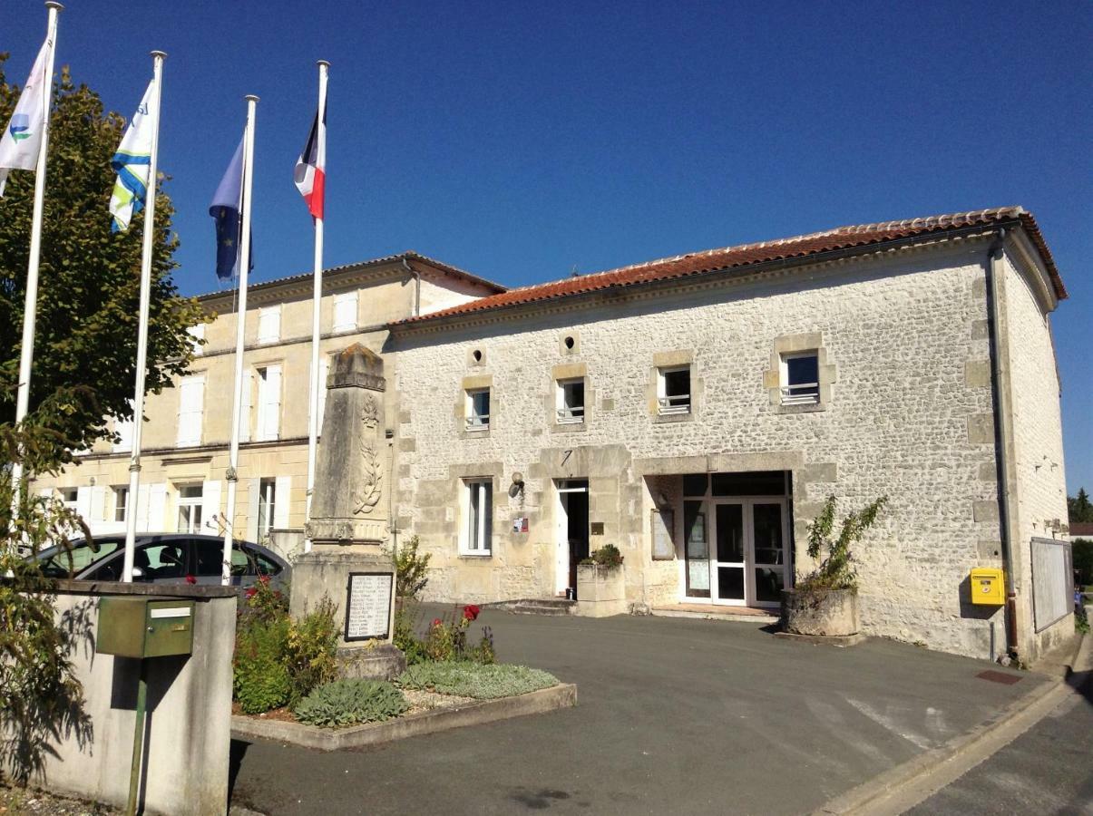 Les Gites Du Vigneron Et Cd'H Saint-Seurin-de-Palenne 外观 照片
