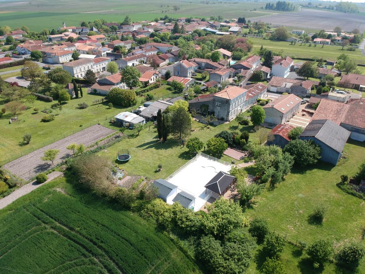Les Gites Du Vigneron Et Cd'H Saint-Seurin-de-Palenne 外观 照片